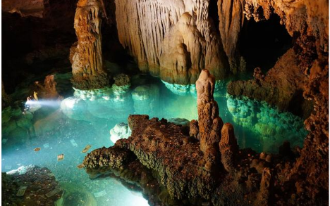 Hotels Near Luray Caverns with Indoor Pool